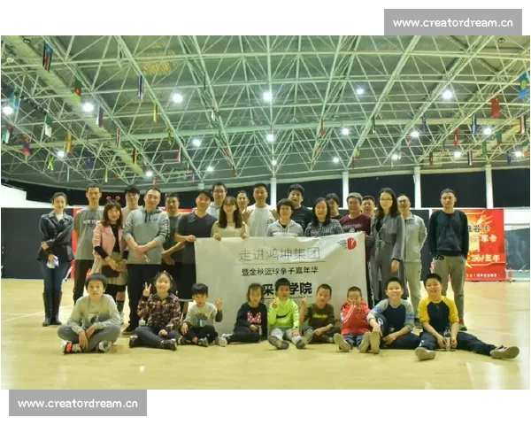 以现代篮球俱乐部管理模式创新推动竞技与商业协同发展的路径研究